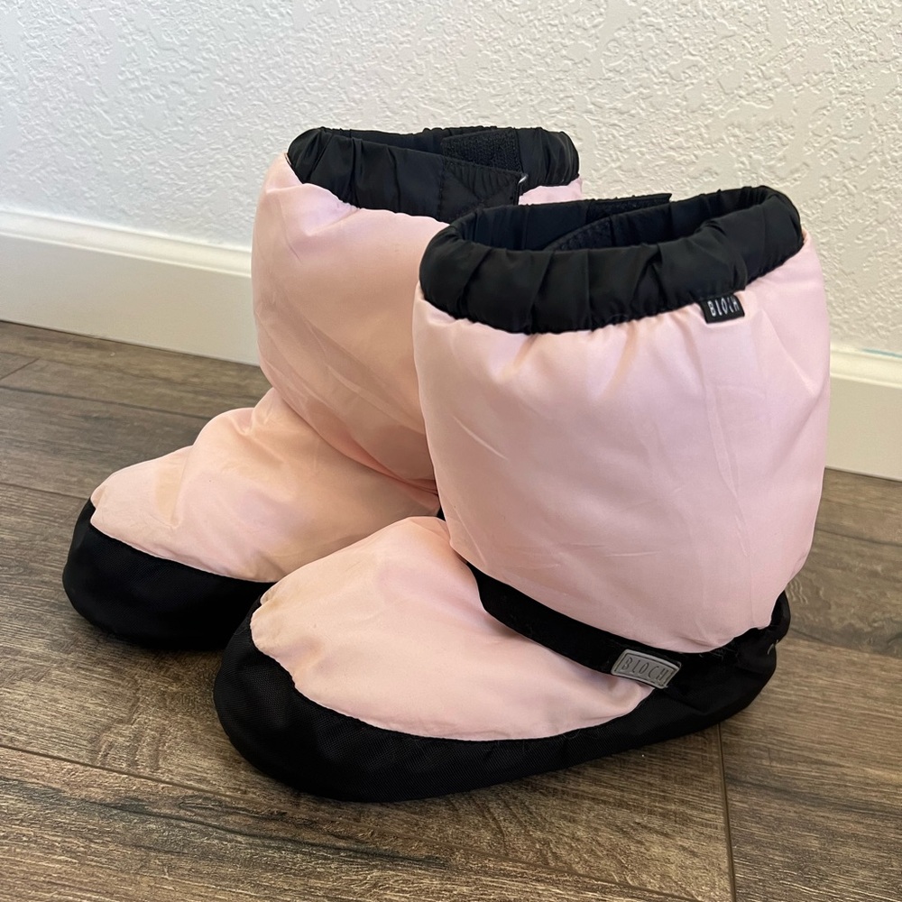 girls XL Bloch dance warm up booties light pink and black